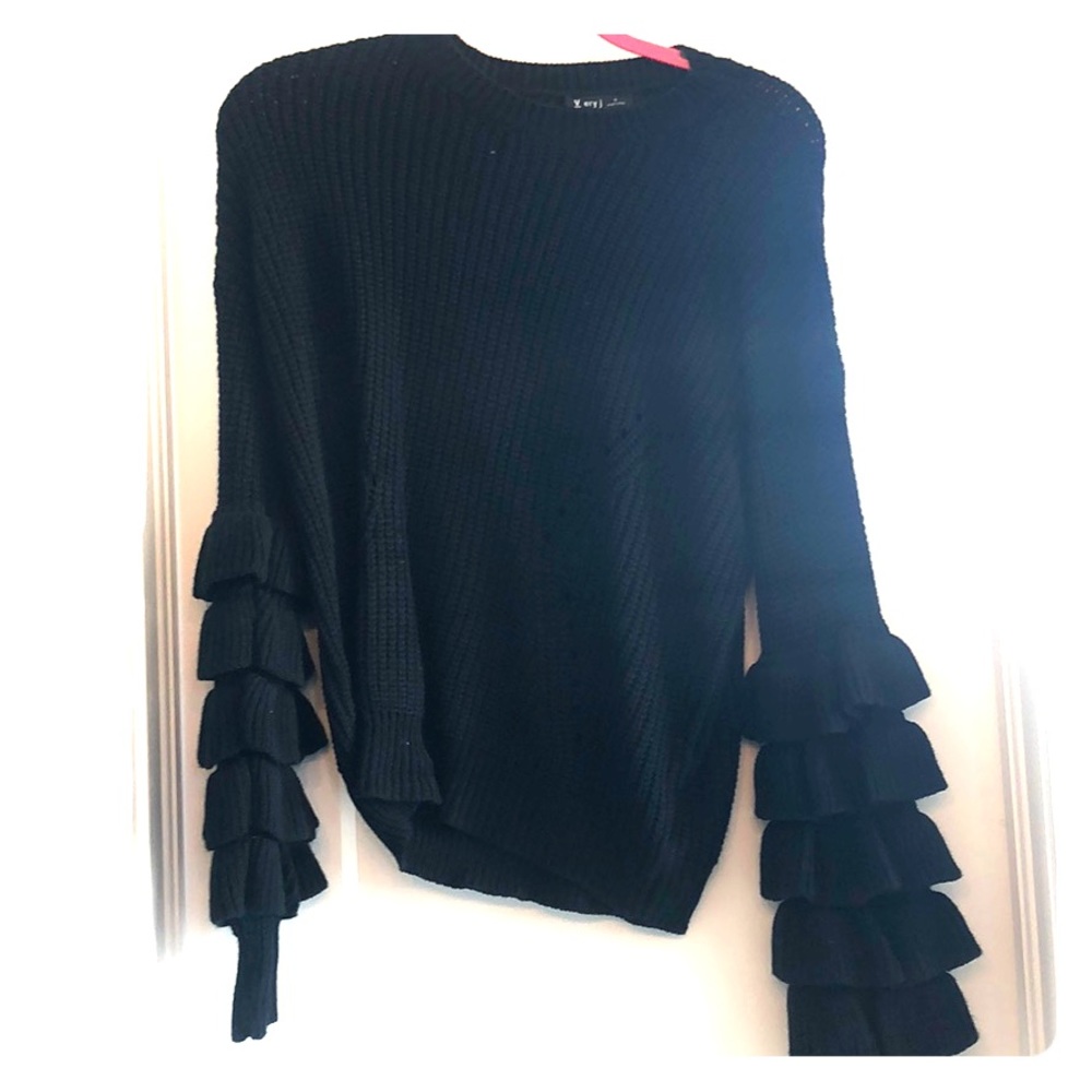 Modern sweater